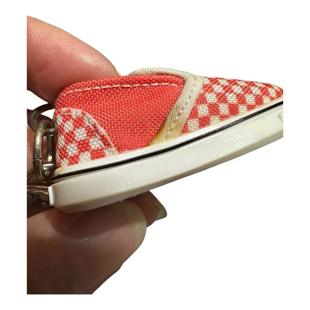 Mini Vans Classic Old Skool Shoe Keychain Checkerboard Red/White